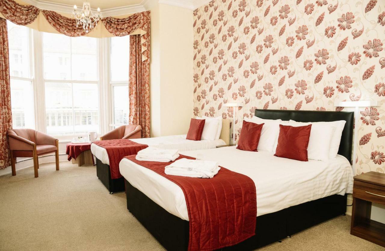 Four Oaks Hotel Лландидно Экстерьер фото