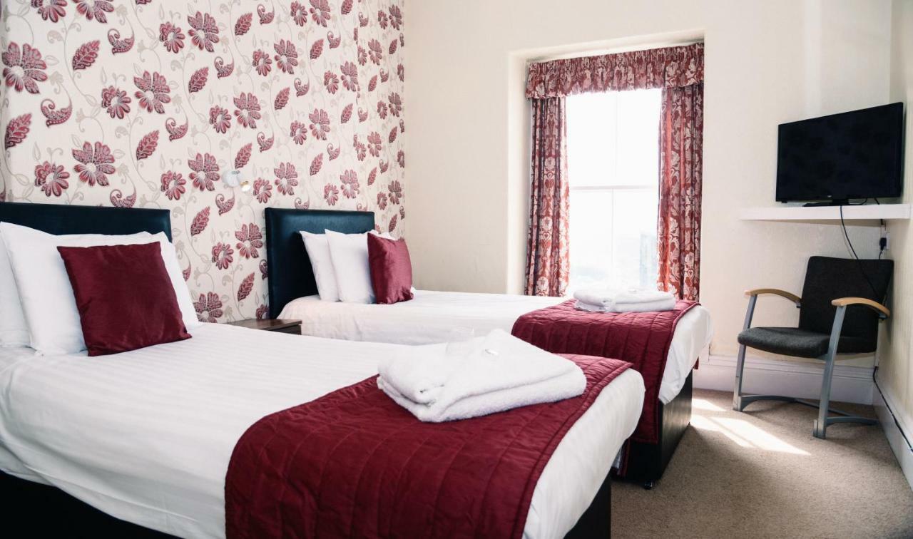 Four Oaks Hotel Лландидно Экстерьер фото