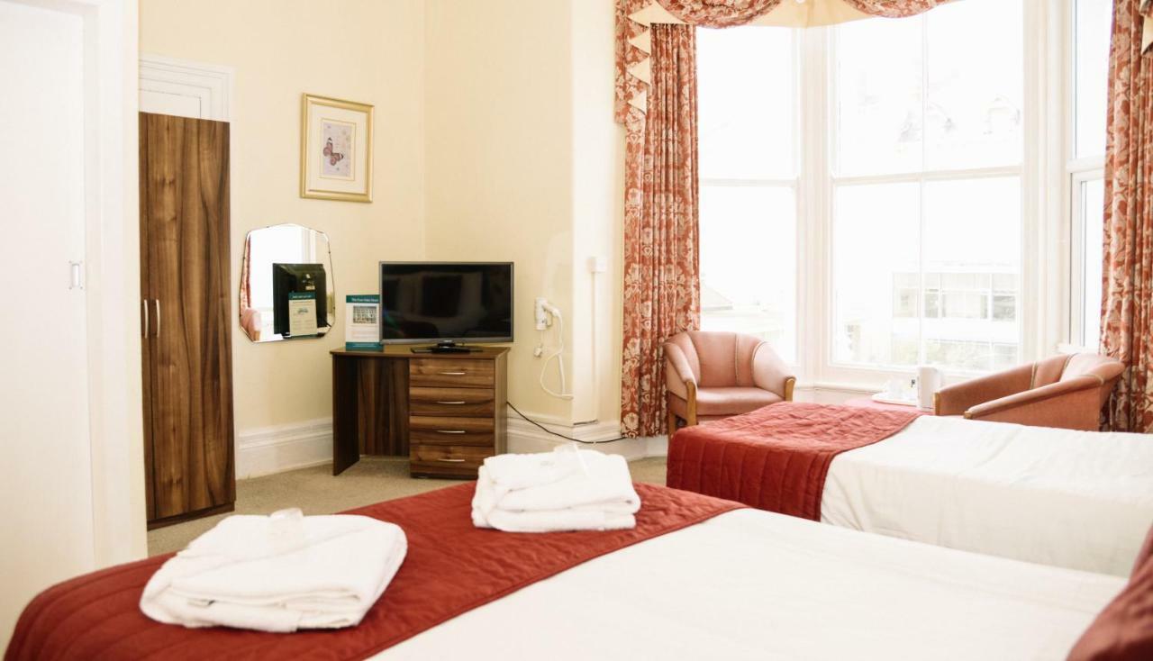 Four Oaks Hotel Лландидно Экстерьер фото