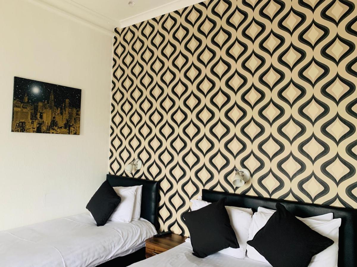 Four Oaks Hotel Лландидно Экстерьер фото